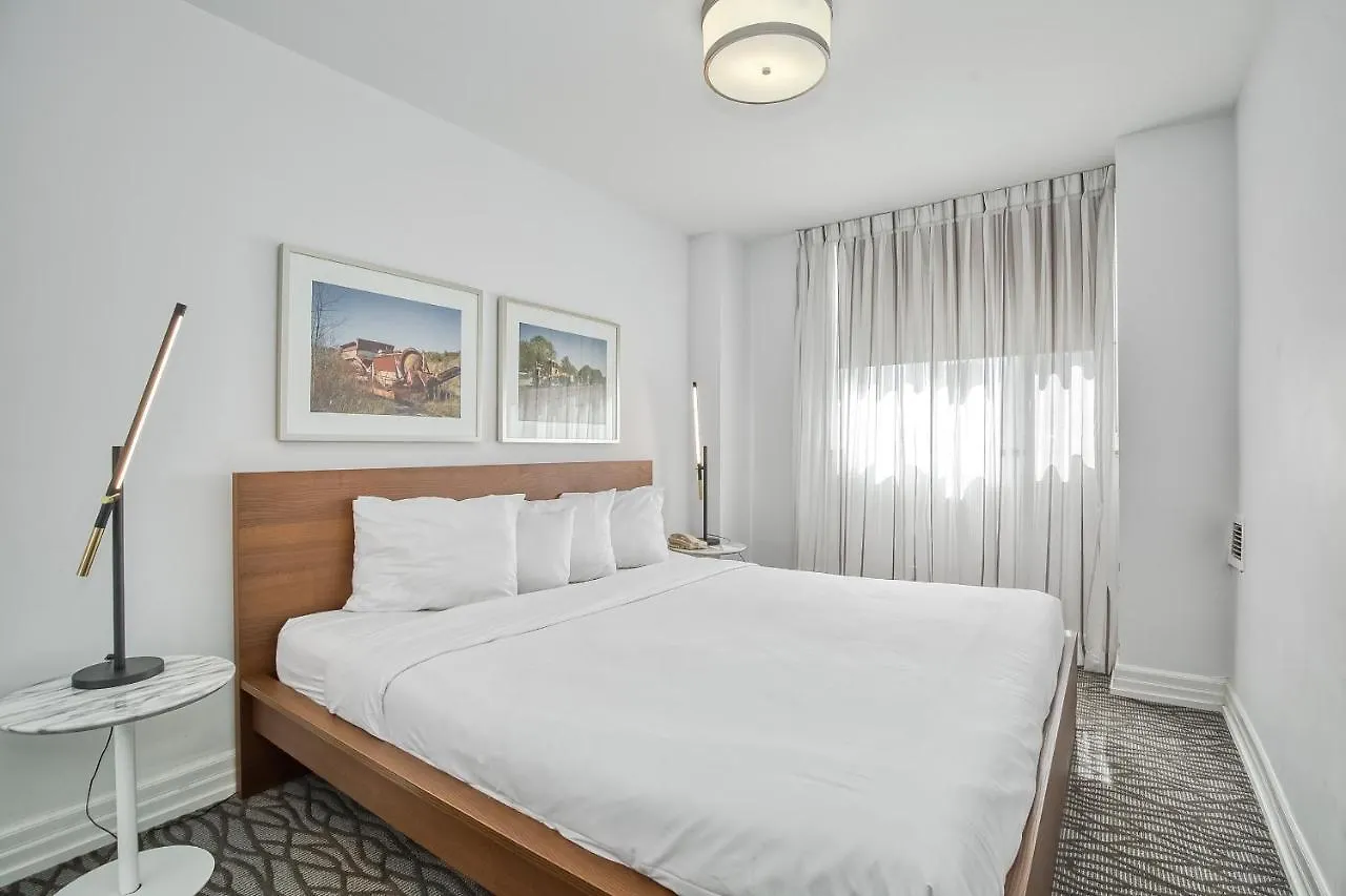 טורונטו Town Inn Suites Hotel